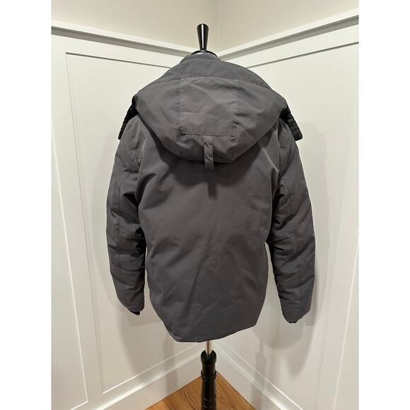 Canada Goose Blakely Parka - Picture 2 of 16
